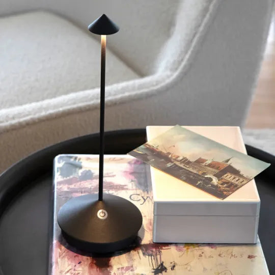 Drahtlose LED Tischlampe - LuxaLight