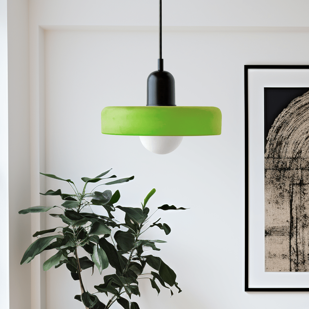 Bauhaus Hängeleuchte aus Buntglas für modernes Interieur