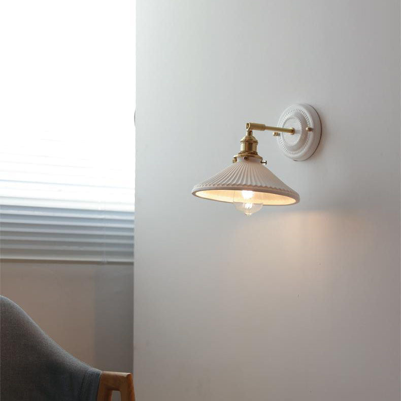 Vintage Japanische Keramik Messing 1-Licht Wandlampe