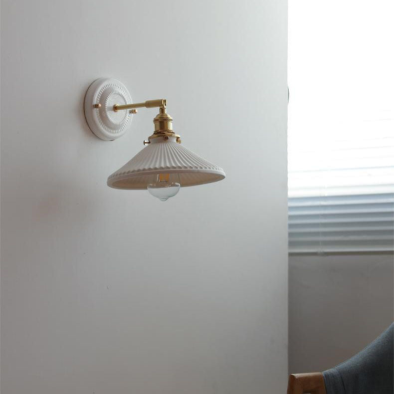 Vintage Japanische Keramik Messing 1-Licht Wandlampe
