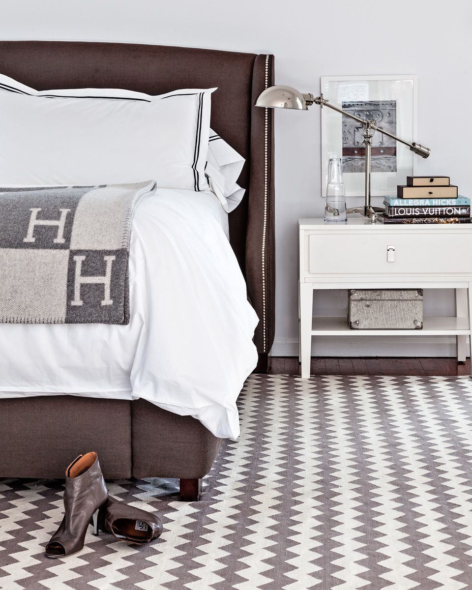 Elegante Kunstfaserdecken schaffen ein luxuriöses Wohnambiente