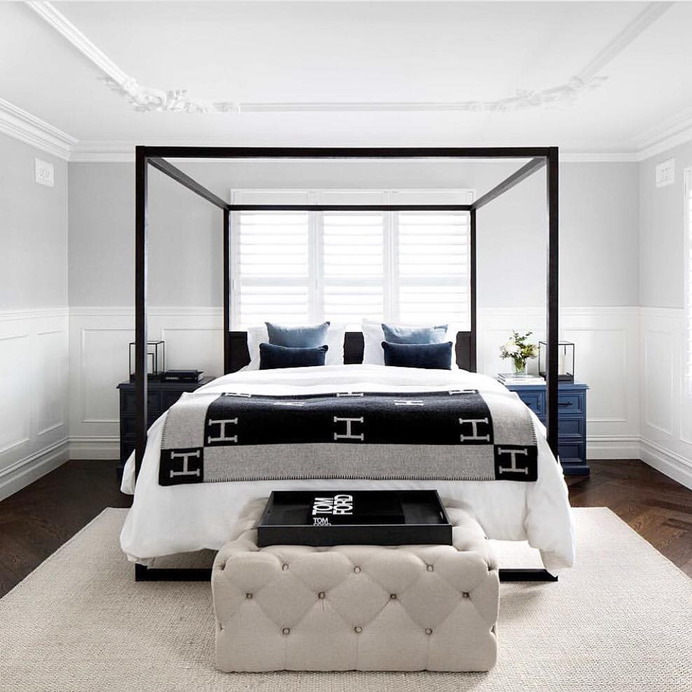 Elegante Kunstfaserdecken schaffen ein luxuriöses Wohnambiente