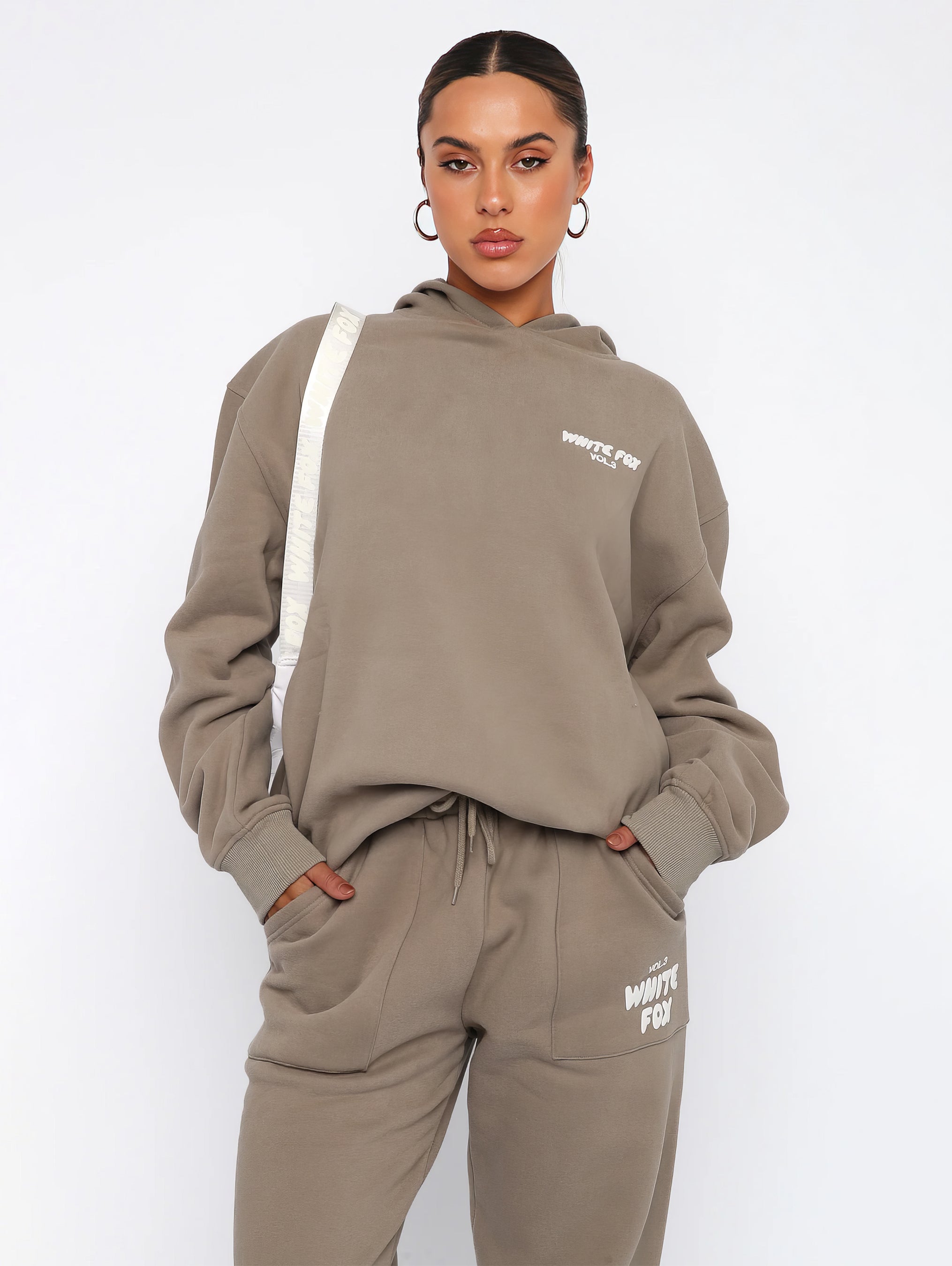 Vanio | Damen WhiteFox Trainingsanzug mit Kapuze