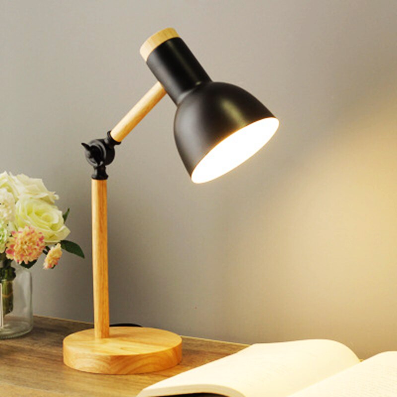 Nordische Holz-LED-Schreibtischlampe