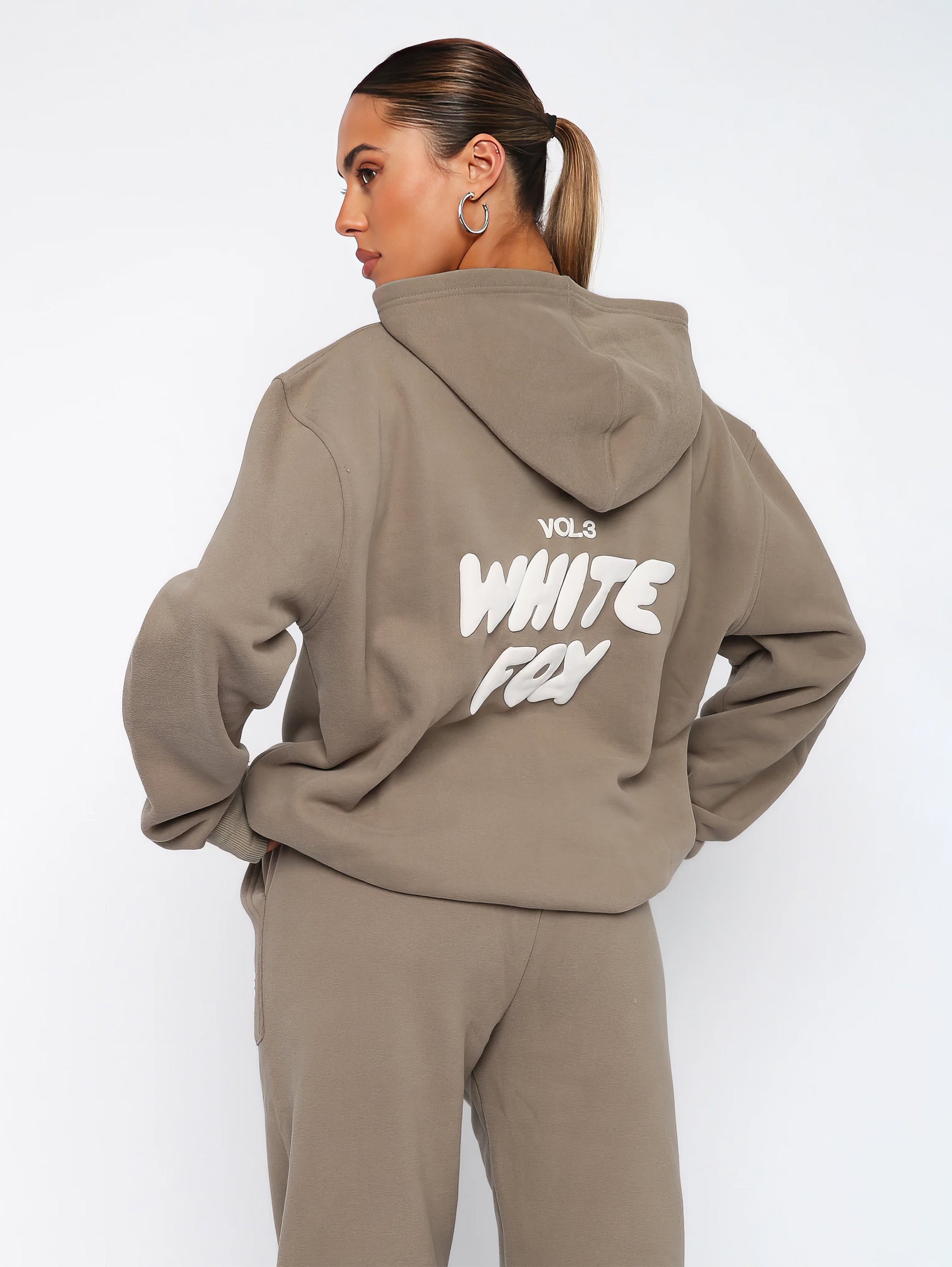 Vanio | Damen WhiteFox Trainingsanzug mit Kapuze
