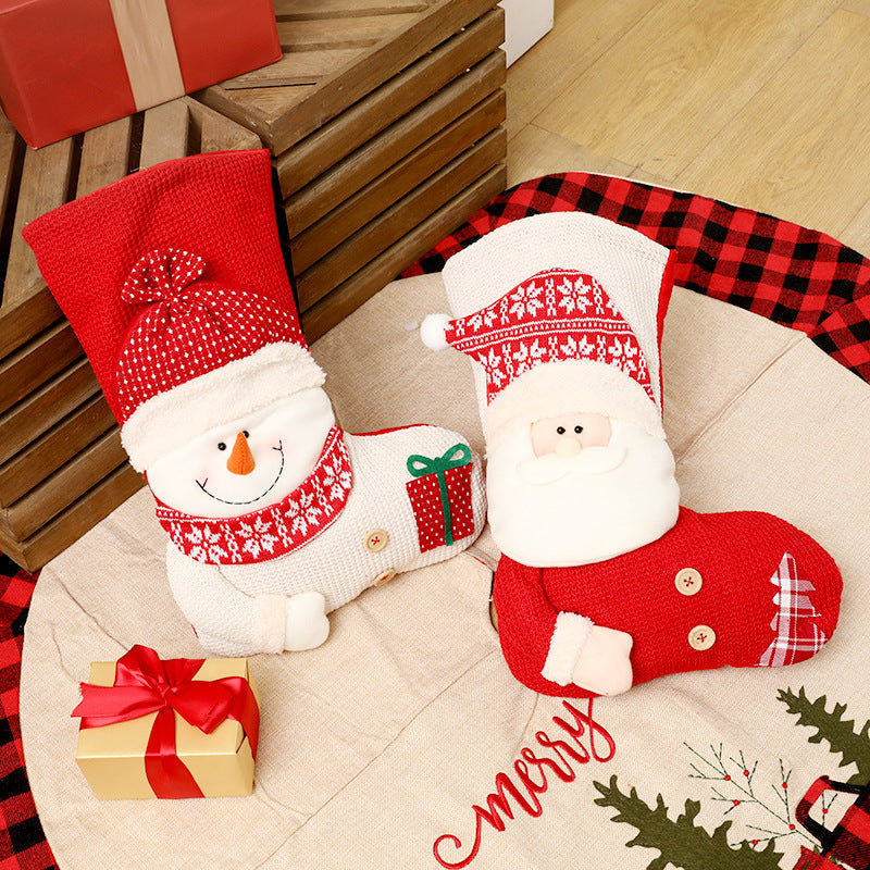 Gestrickte Weihnachtssocken – Warme Weihnachtsdekoration für ein Festliches Weihnachten