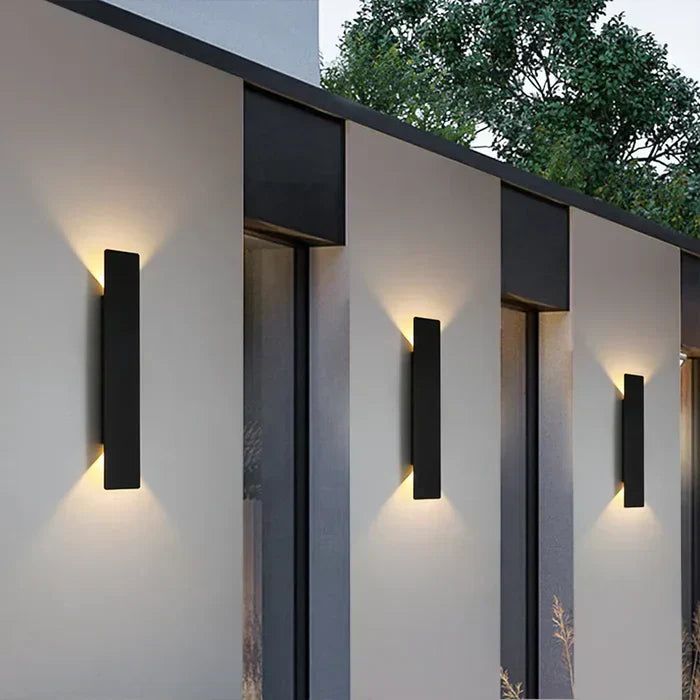 Wetterfeste Außenwandlampe - Stormglow