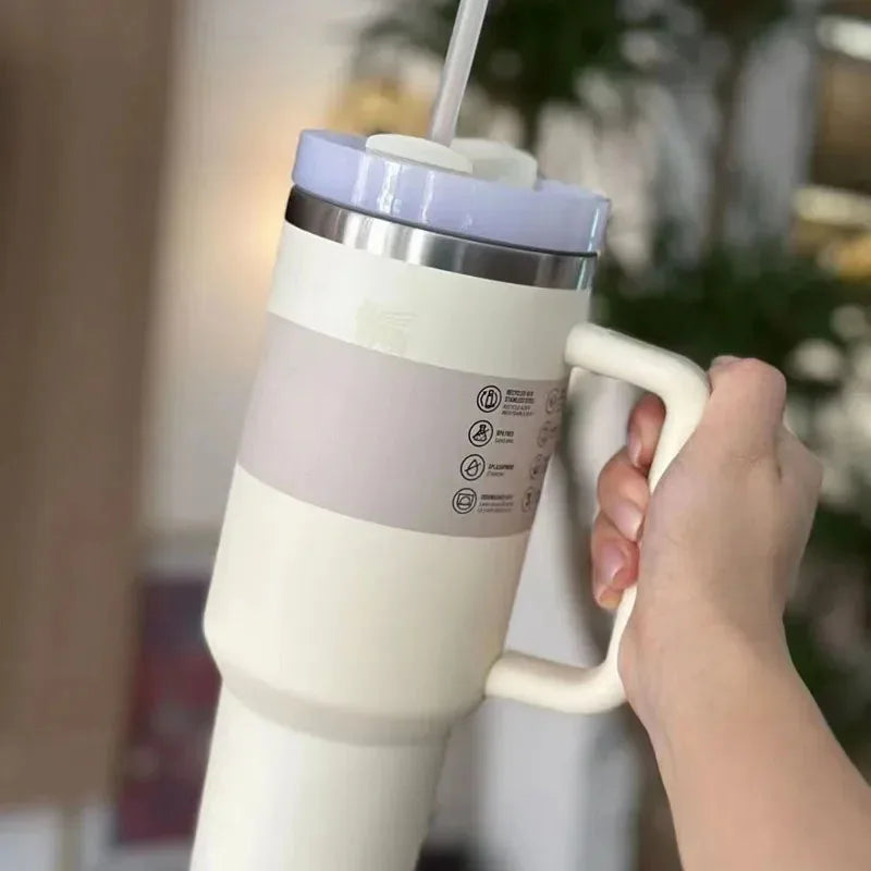 Isolierte Edelstahl-Reisebecher 40oz Mit Griff Lebenslange Deckel Und Strohhalm