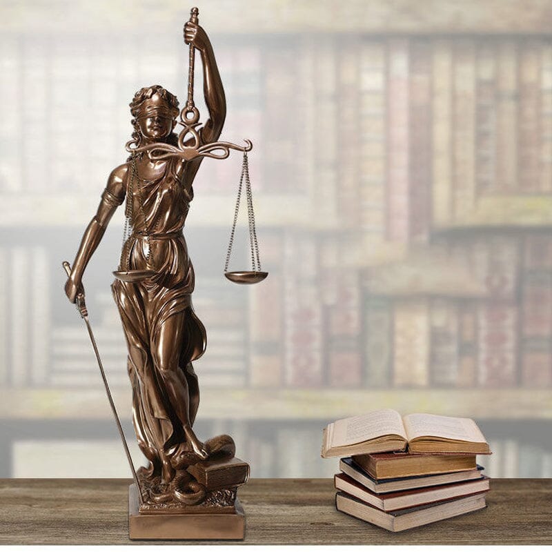 Dekorationsstatue der Göttin der Gerechtigkeit
