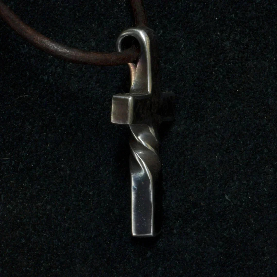 Handgemacht - Kreuz-Halskette