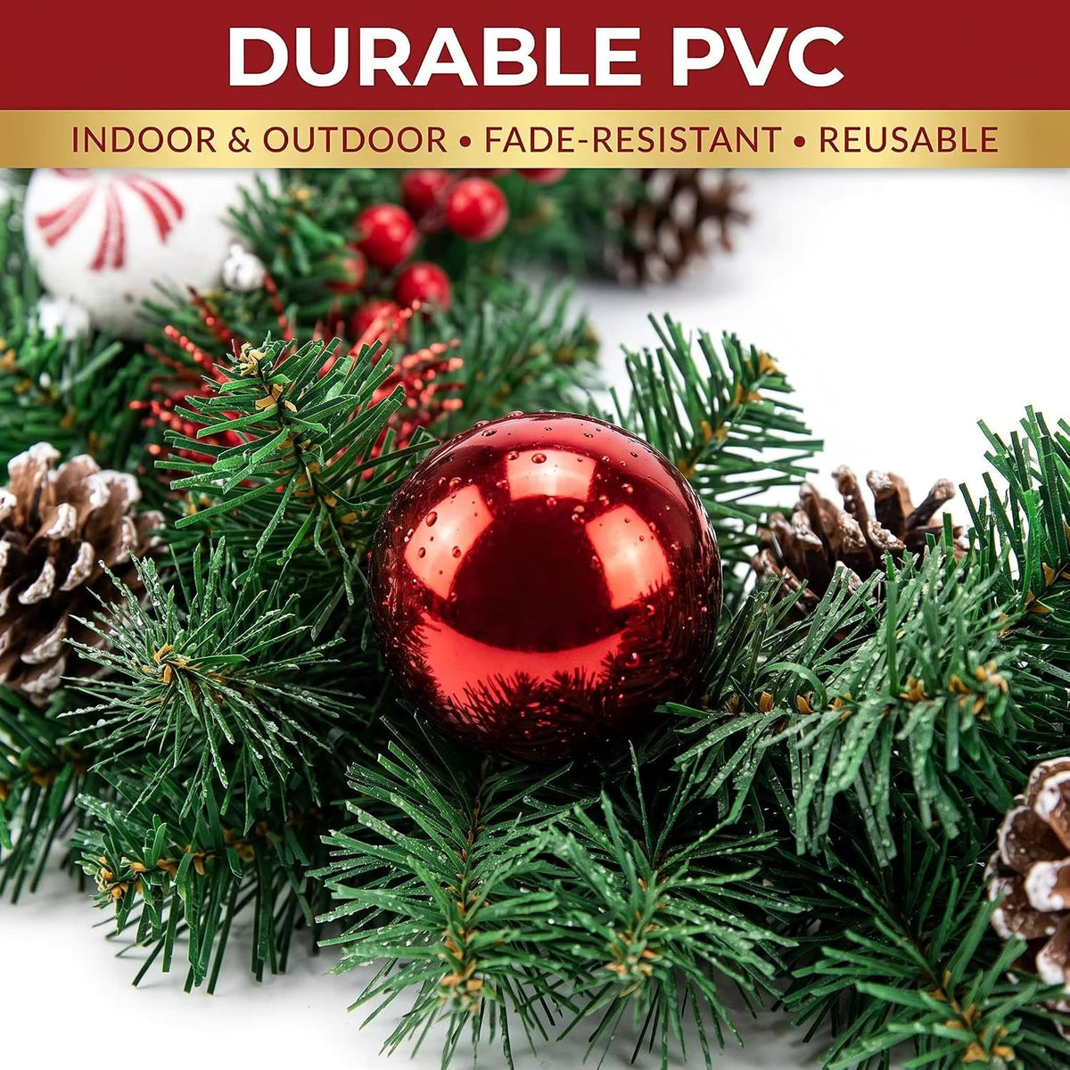 Schneebedeckte Weihnachtsgirlande mit Tannenzapfen und roten Beeren – Flexible Weihnachtsdekoration