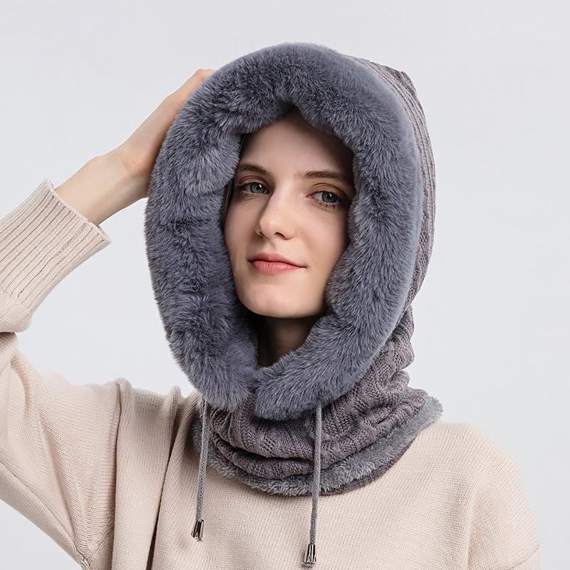 LuxéCuddle Scoodie | Schal, Mütze und Kapuze in einer stilvollen Lösung