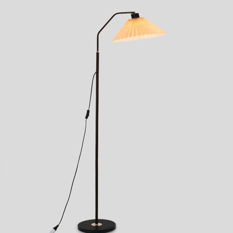 Minimalistische LED Stehlampe mit Faltbarem Stoffschirm