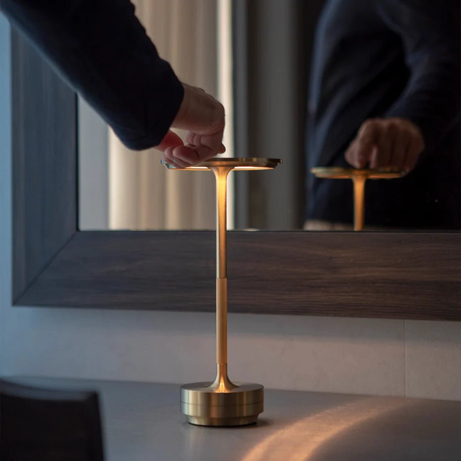 Tap-Retro Tischlampe