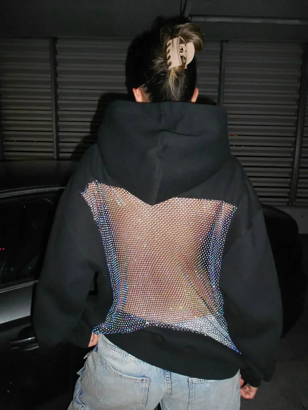 BackStageGlow | Wenn die Lichter angehen, strahlt dieser Hoodie nicht nur, sondern beherrscht den Raum