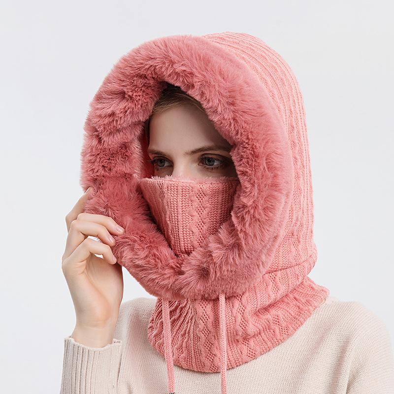 LuxéCuddle Scoodie | Schal, Mütze und Kapuze in einer stilvollen Lösung