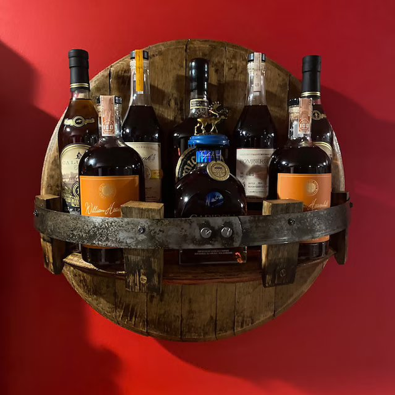 Sandsberg | Whiskeyfass Wandregal | Rustikales Massivholz-Design | Rund