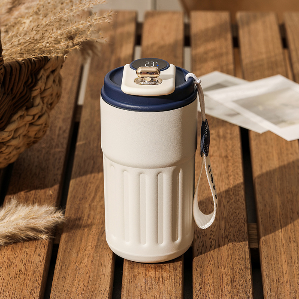 SmartTemp LED Thermosflasche | Bleib hydratisiert, bleib informiert