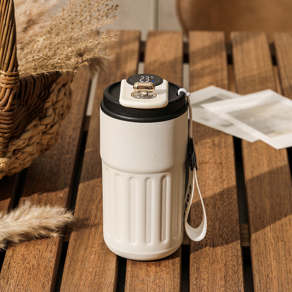 SmartTemp LED Thermosflasche | Bleib hydratisiert, bleib informiert