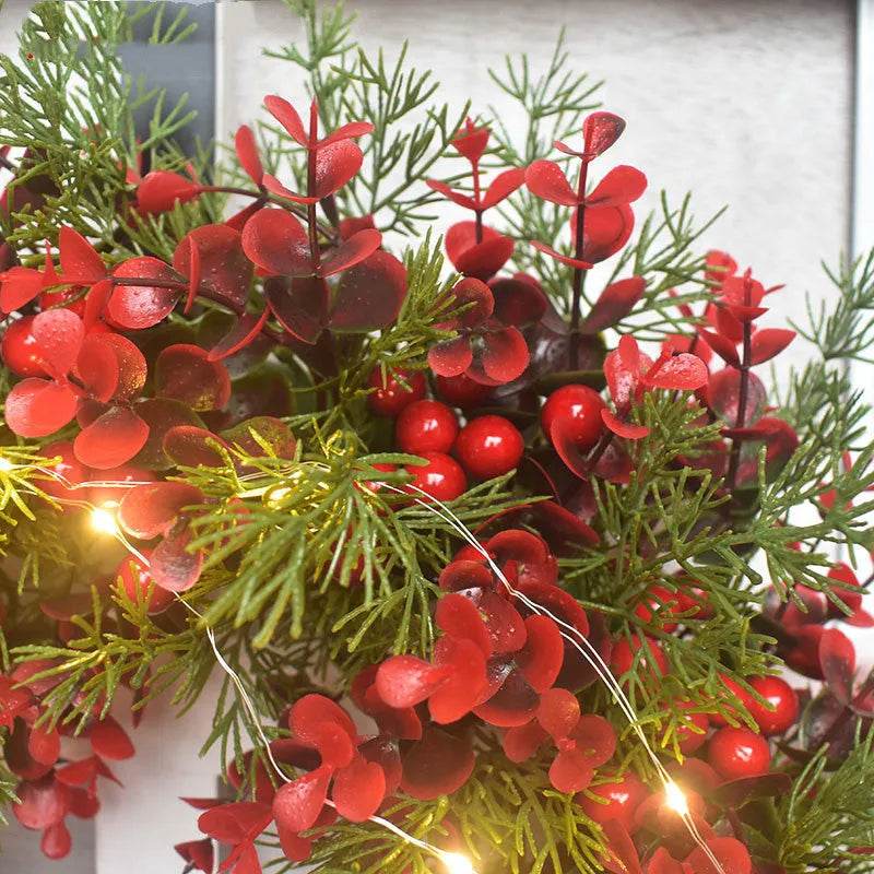 Weihnachtskranz mit roten Kirschen – Dekorativer Türkranz für Weihnachten
