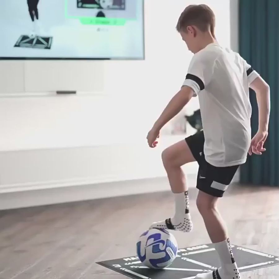 Fußball Pro Trainingsmatte für das Training zu Hause mit Übungsvideos