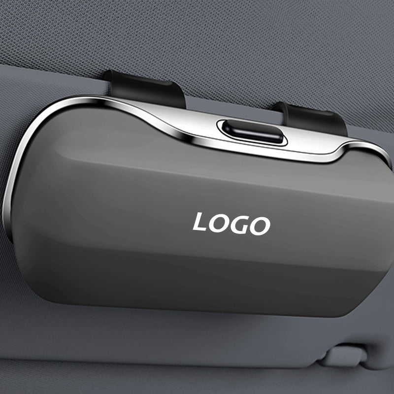 LuxAuto Luxus Sonnenbrillenetui | Eleganter Schutz für Ihre Sonnenbrille im Auto