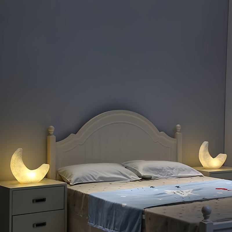 Halbmond Nachtlicht im Art Deco Stil – Batteriebetrieben mit Schalter