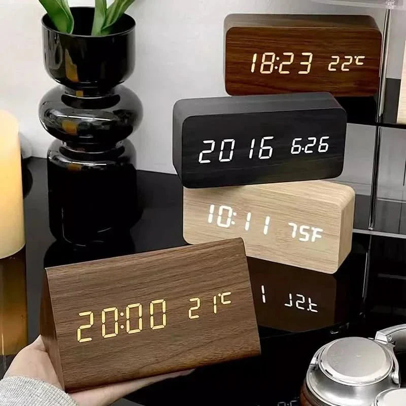 Futura Wecker Holzoptik LED Mit Drei Alarmen Temperaturanzeige Einstellbare Helligkeit