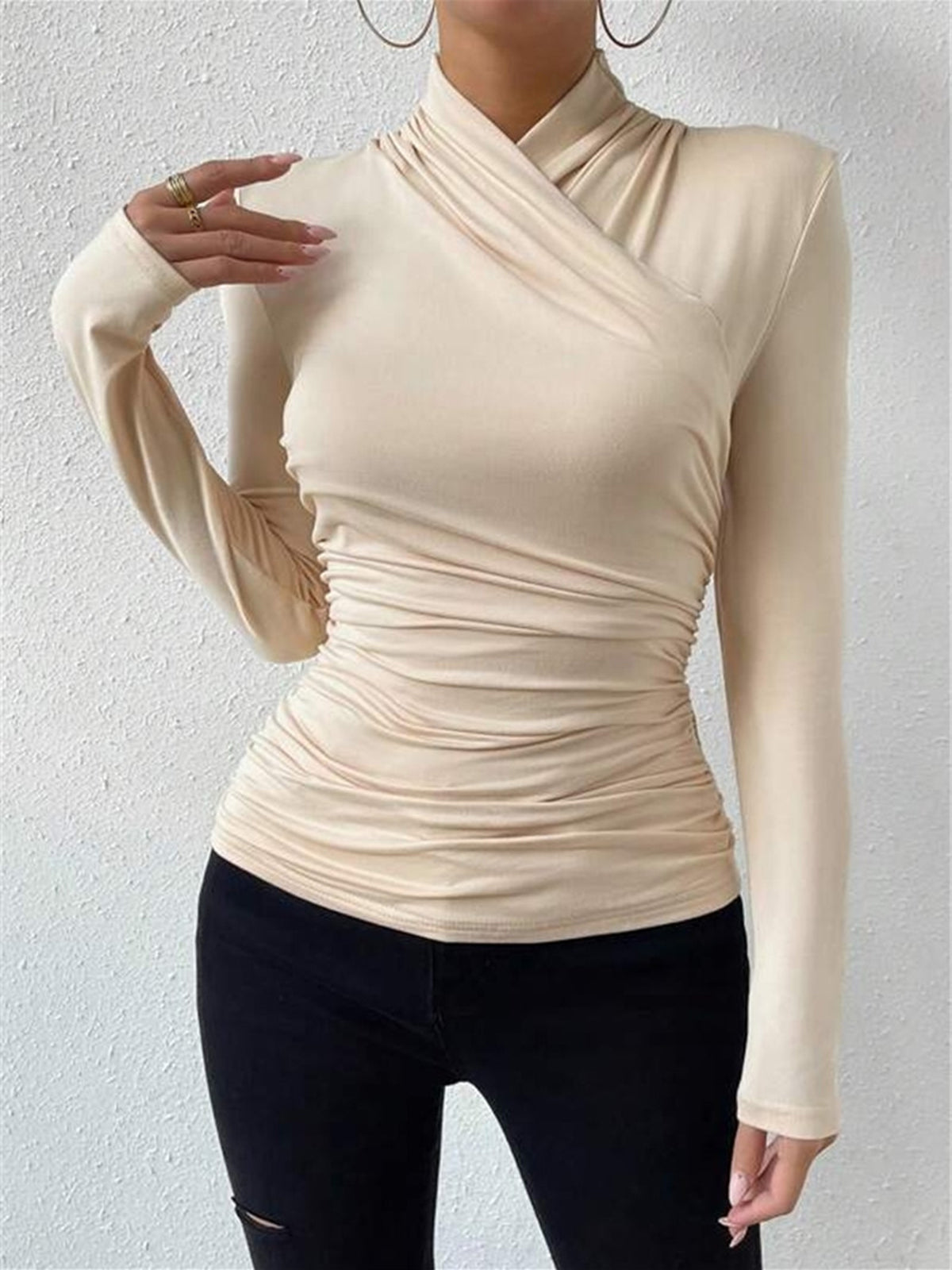 ChicLayer Drapiertes Crossover-Oberteil | Stilvolles Langarm-Design für mühelose Eleganz