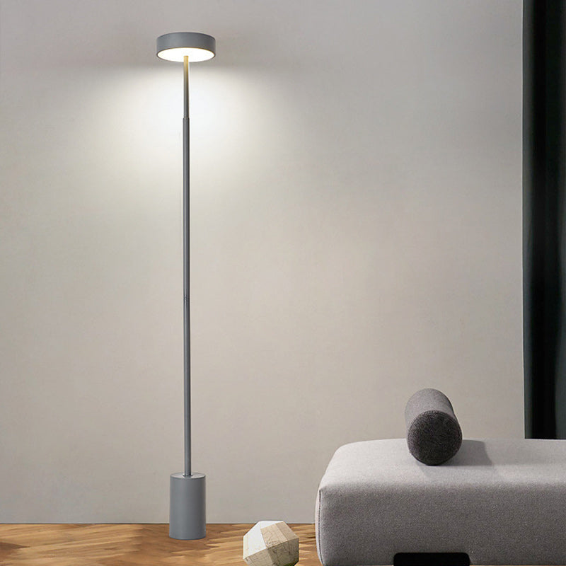 Zeitgenössische Skandinavische Runde Eisen LED Stehlampe Für Schlafzimmer
