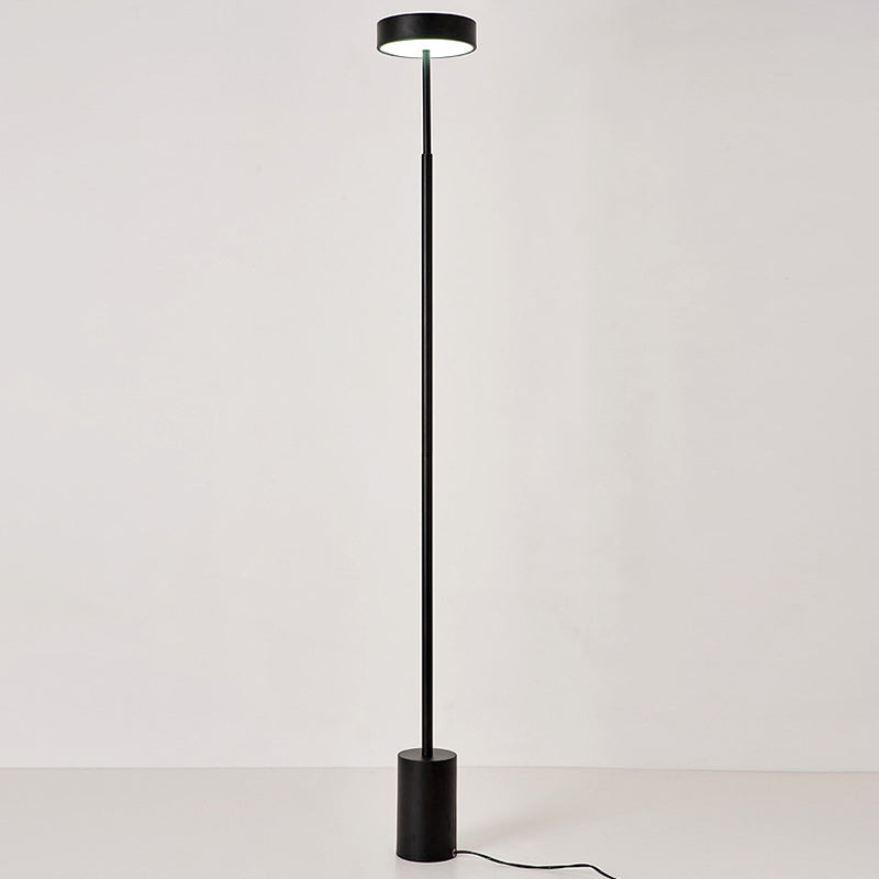 Zeitgenössische Skandinavische Runde Eisen LED Stehlampe Für Schlafzimmer