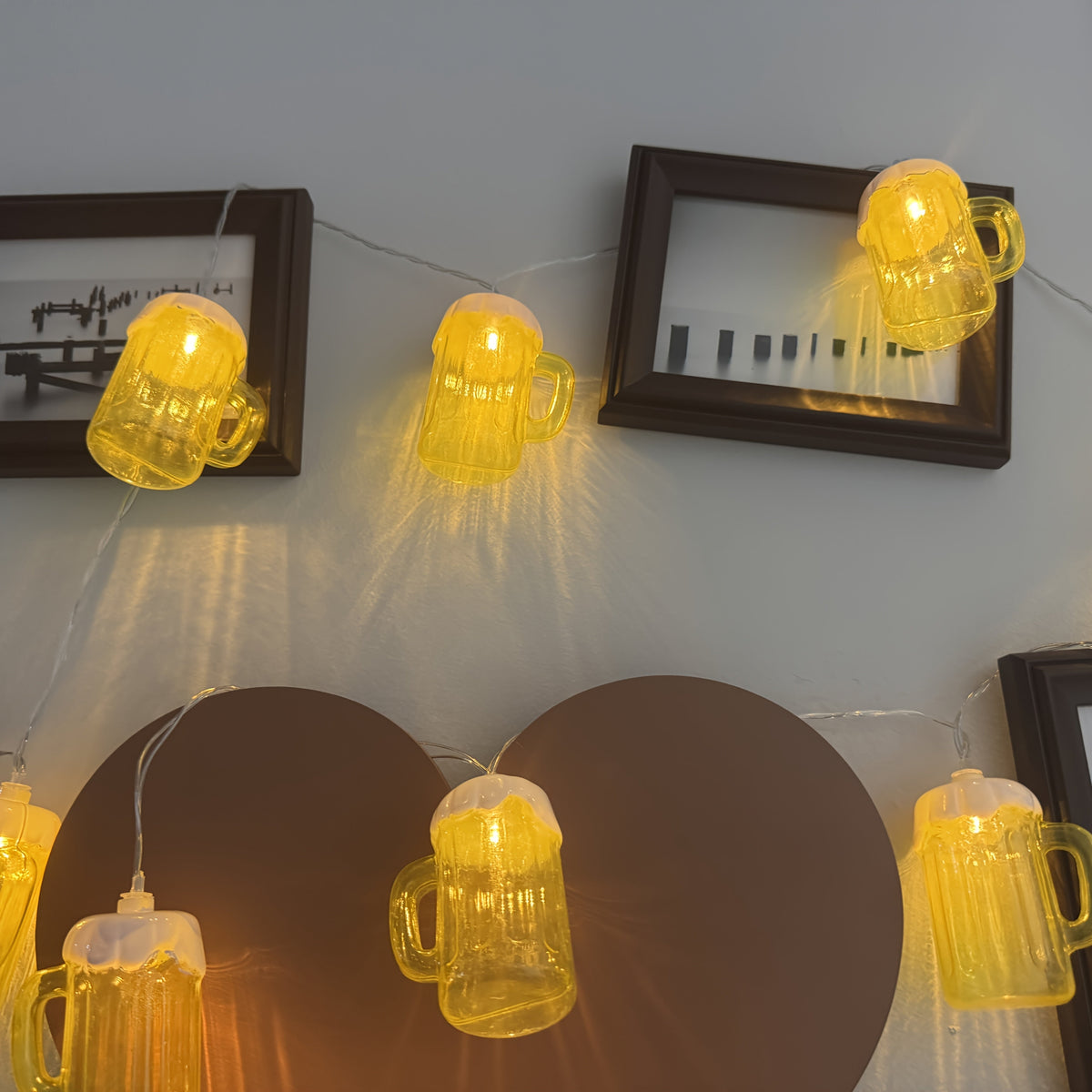 Oktoberfest Bierkrug Lichterkette – 20 Warmweiße LED-Lämpchen, Batteriebetrieben