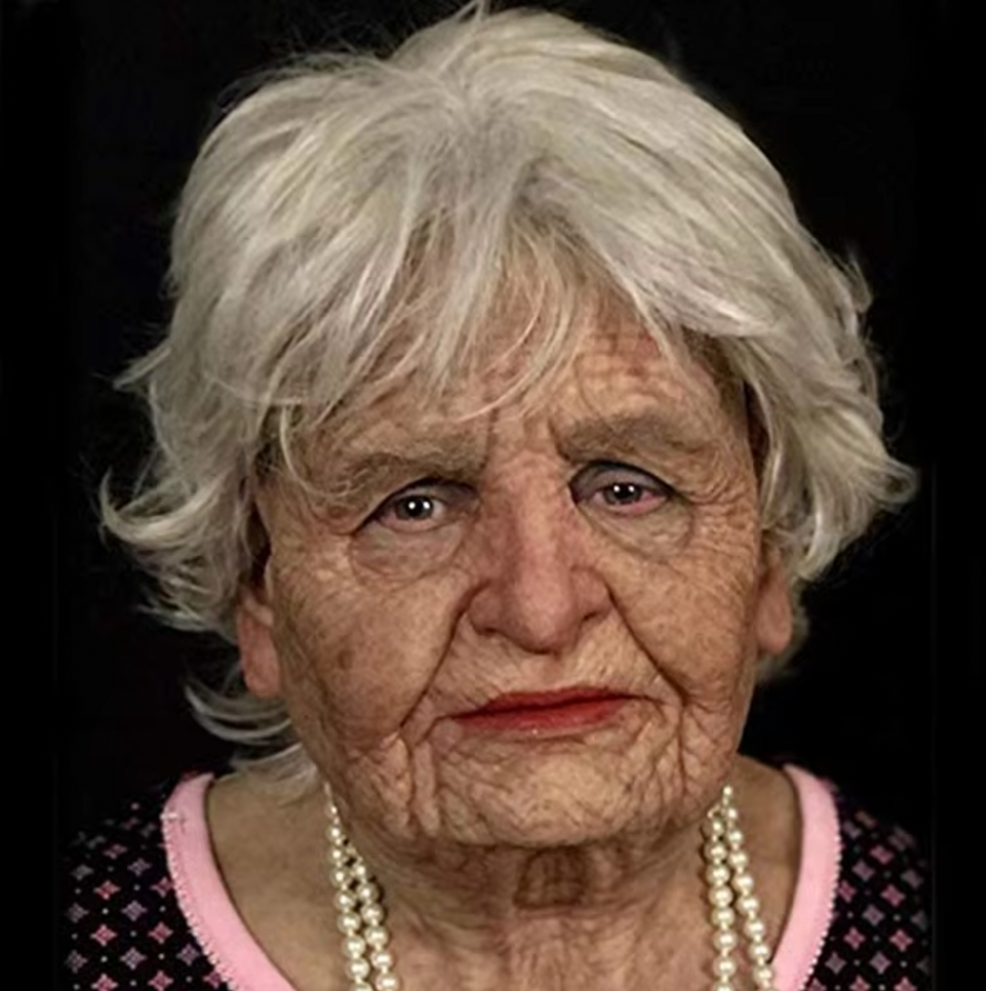 Premium Oma Maske