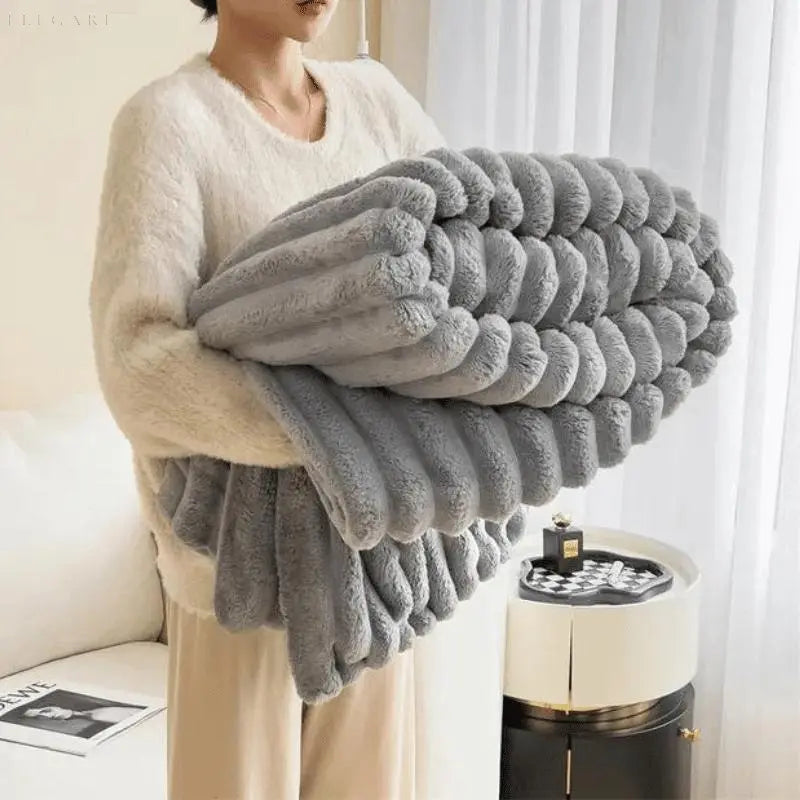 ComfortCuddle | Plüschige & Gemütliche Fleece-Decke