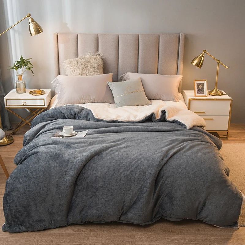 CozyNest Wendbare Woll-Decke – Flanell & Kaschmir Wärmedecke für den Winter