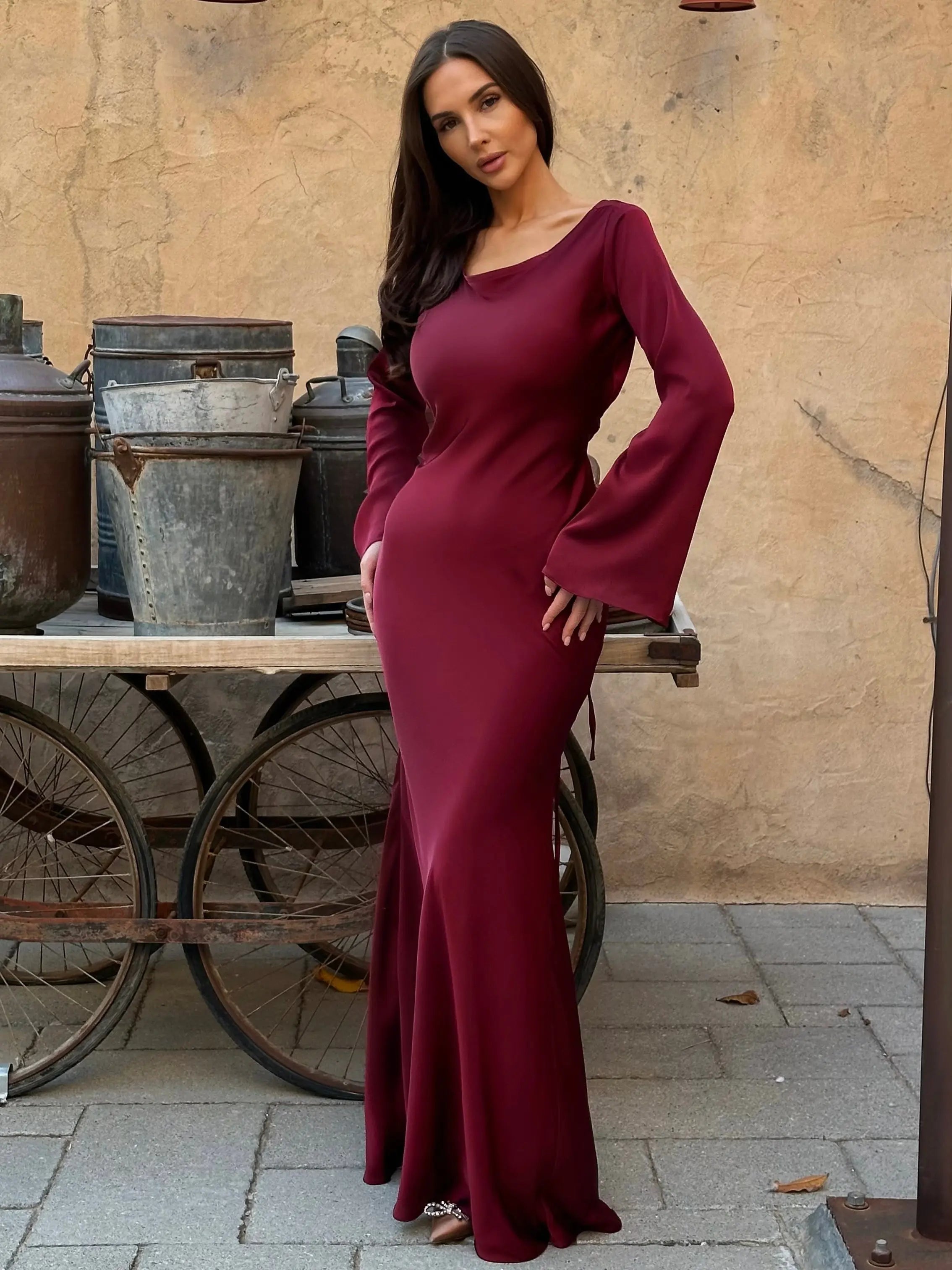 ElegantAura Maxikleid | Wunderschönes langärmeliges Kleid für Hochzeitsgäste