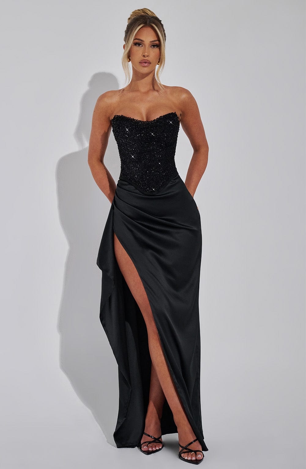 Emrielle Luxe Korsettkleid | Elegantes, mit Perlen verziertes Maxikleid für unvergessliche Abende