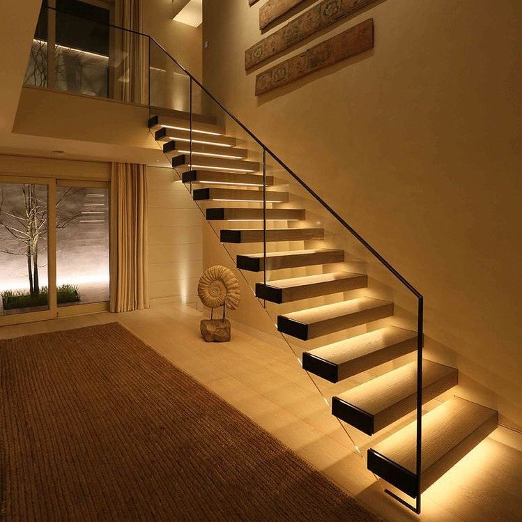 Drahtlose LED Lampe mit Intelligenter Steuerung und Bewegungsmelder