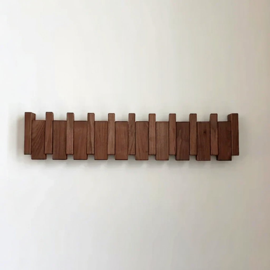 Piano Kleshenger HarmonyCoat – Kreative Garderobe aus Holz für Flur und Eingangsbereich