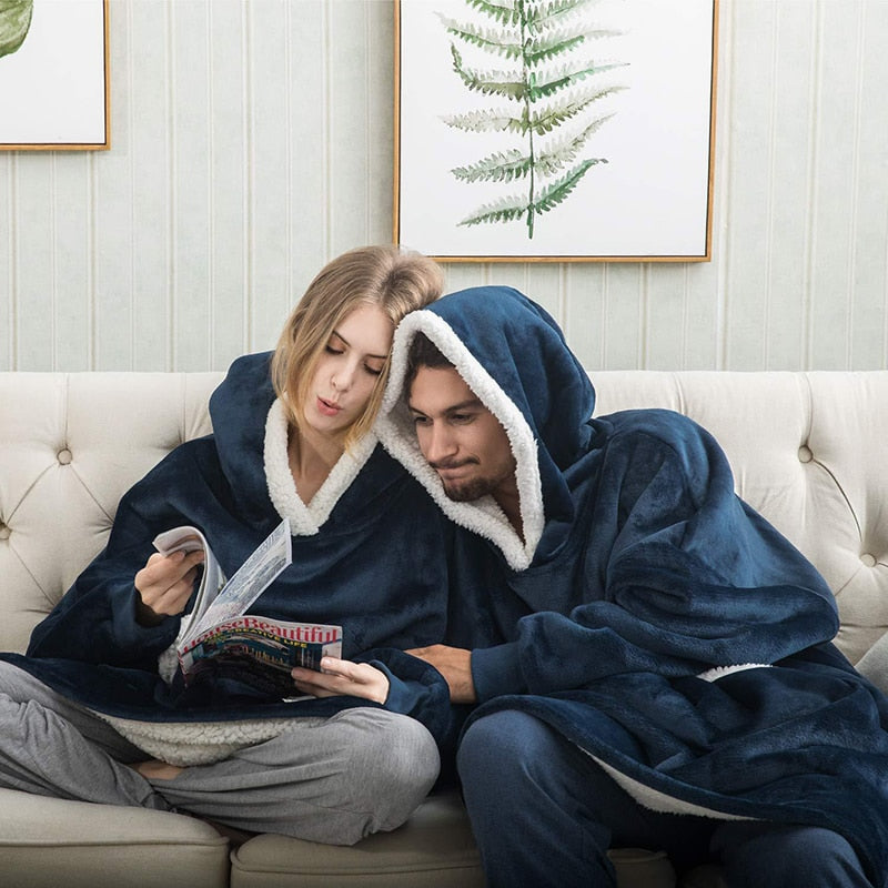 Ultraweiche Fleece- und Woll-Decke mit Kapuze für Komfort und Wärme zu Hause
