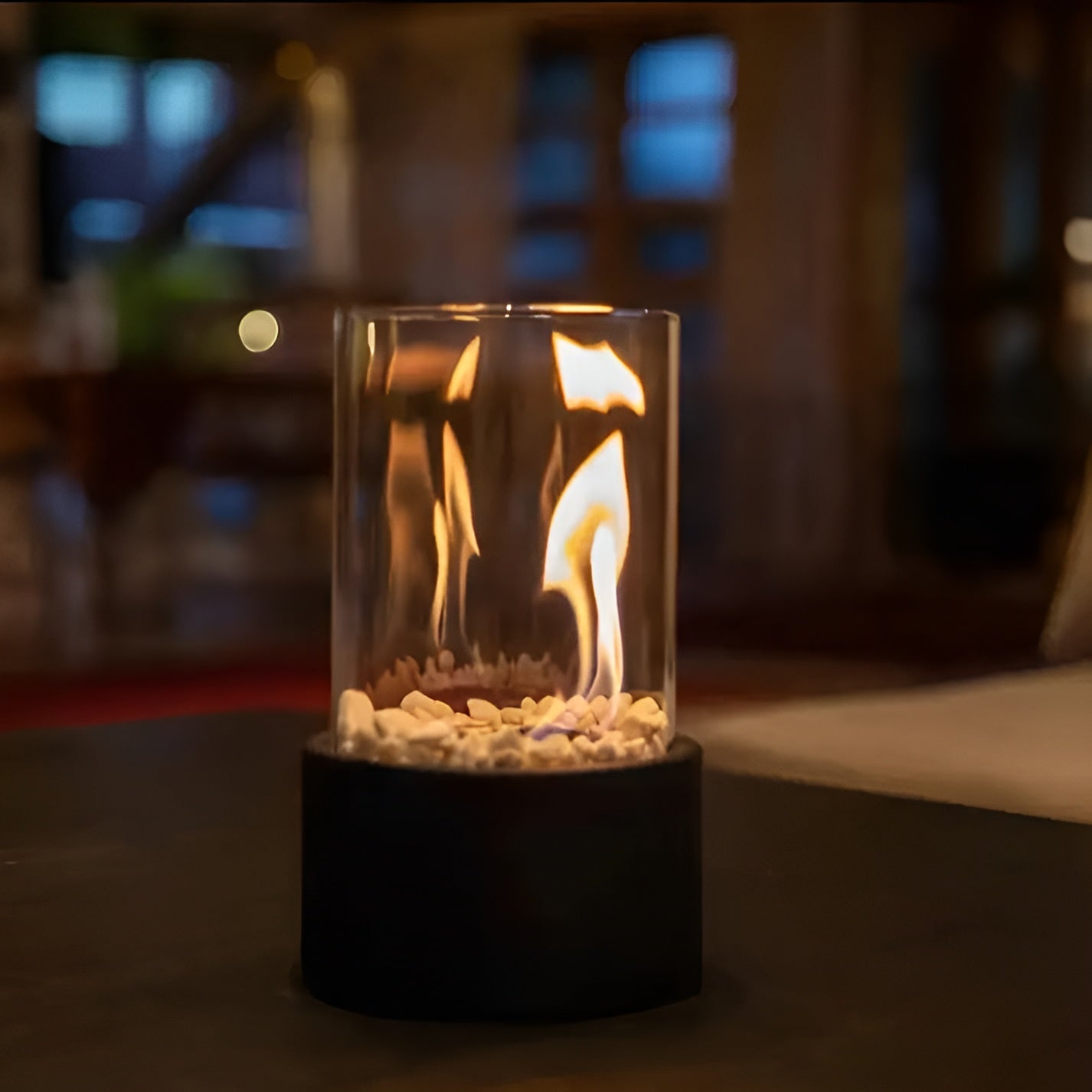 Tischfeuerstelle Metall - Stilvolle schwarze Basis - Elegantes Design