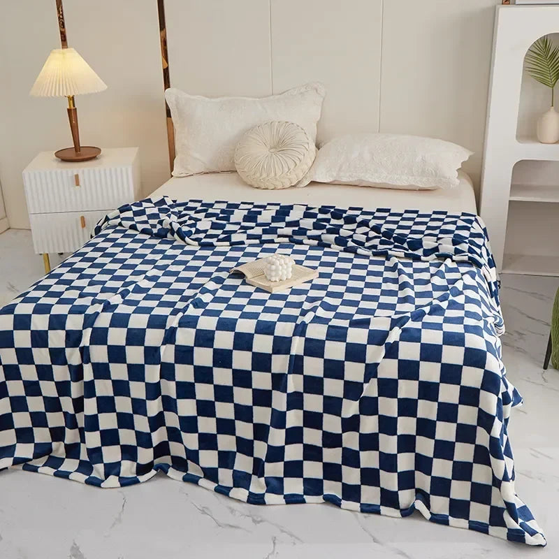 Karierte Decke – Weiches Plaid mit Karomuster für Sofa und Bett
