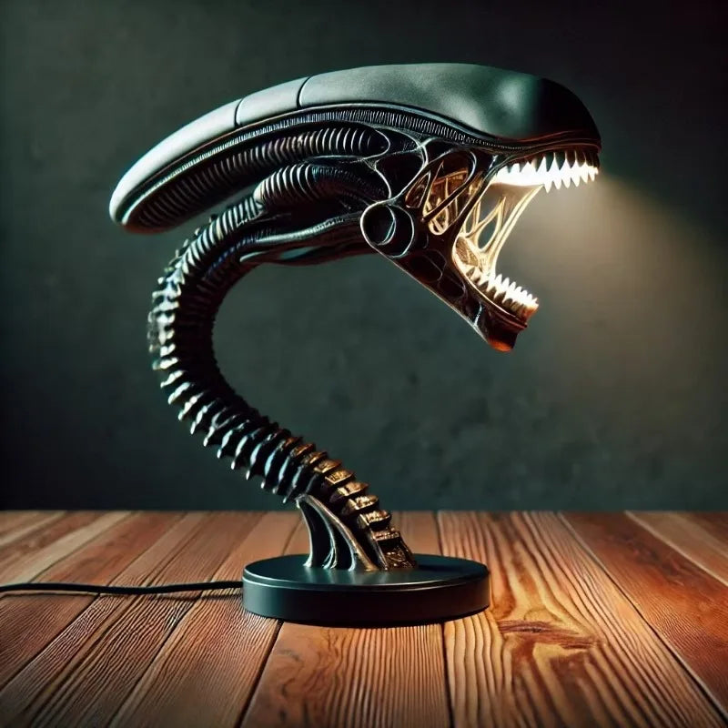 Alien Sci-Fi Schreibtischlampe aus Harz für eine Bedrohliche Beleuchtung