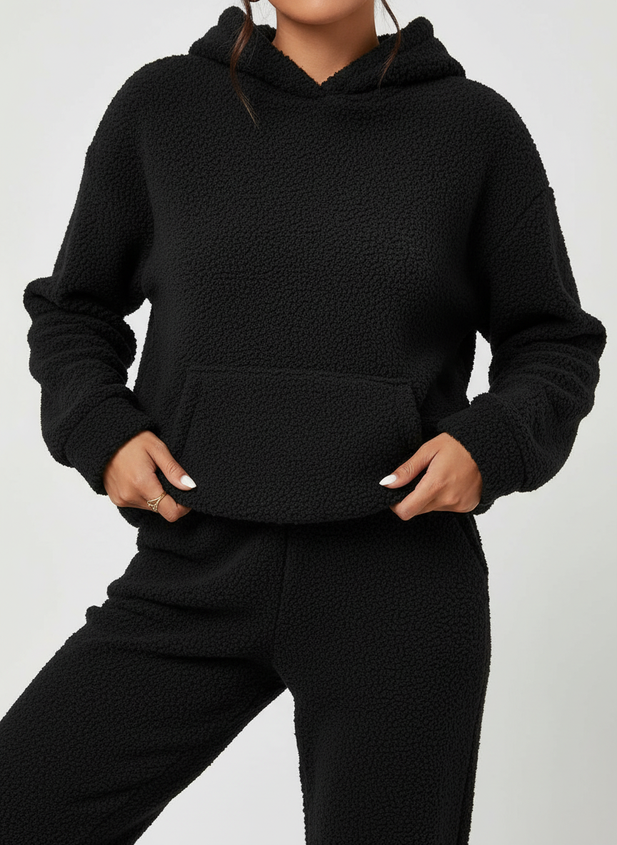 CozyTeddy Lounge Set – Warmer Hoodie und Hose aus weichem Teddy-Stoff mit Kängurutasche