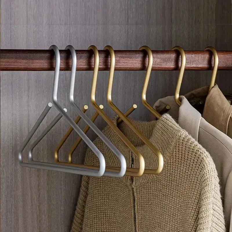 Luxe Anzug-Matte Kleiderbügelset 4 plus 1