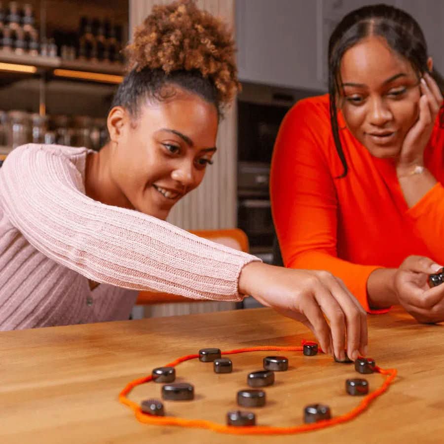 BowLift | Magnetisches Schachspiel für Reisen & Strategie