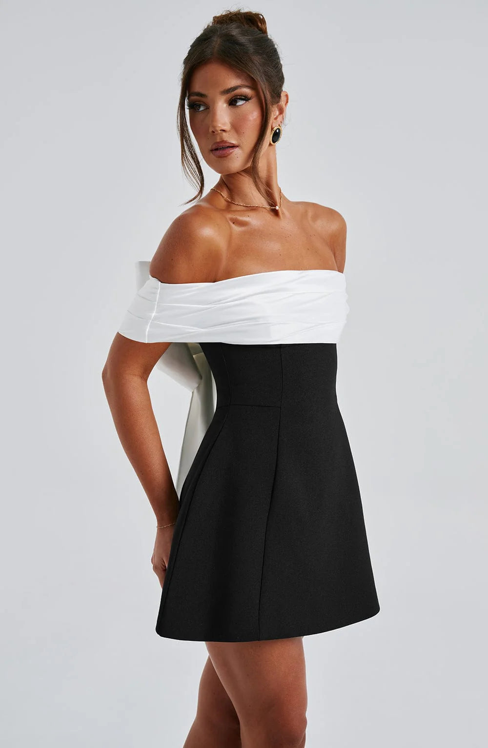 NoirElegance Abend-Minikleid | Ein schickes und vielseitiges Kleid für unvergessliche Abende