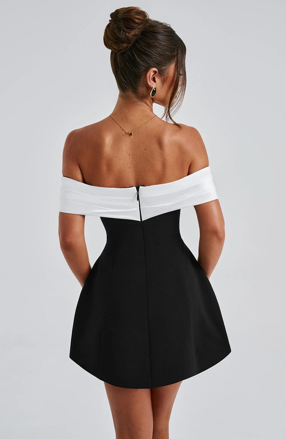NoirElegance Abend-Minikleid | Ein schickes und vielseitiges Kleid für unvergessliche Abende