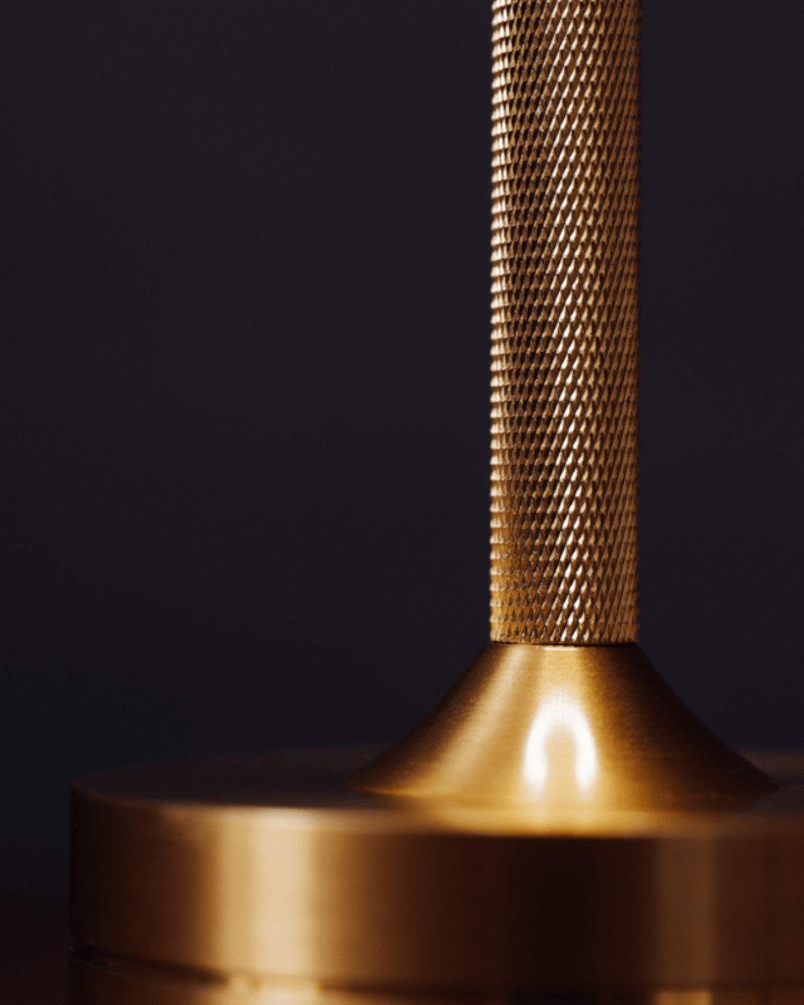 NordicaLight Luxe Drahtlose Tischlampe für Elegante Beleuchtung