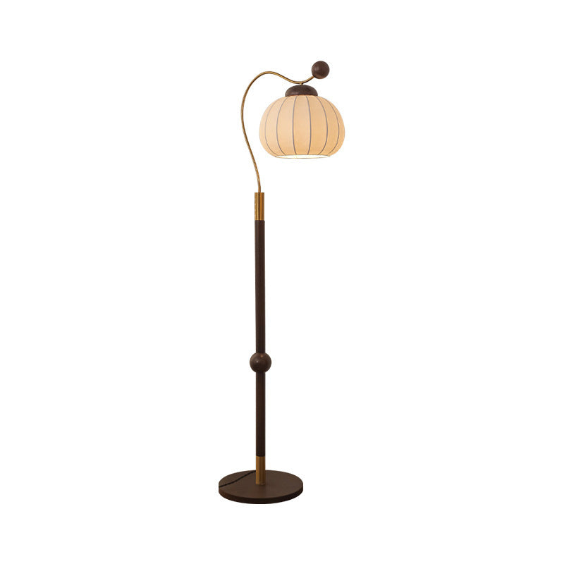 Gebogene Stehlampe mit Verstellbarem Lampenschirm – Moderne Designlampe